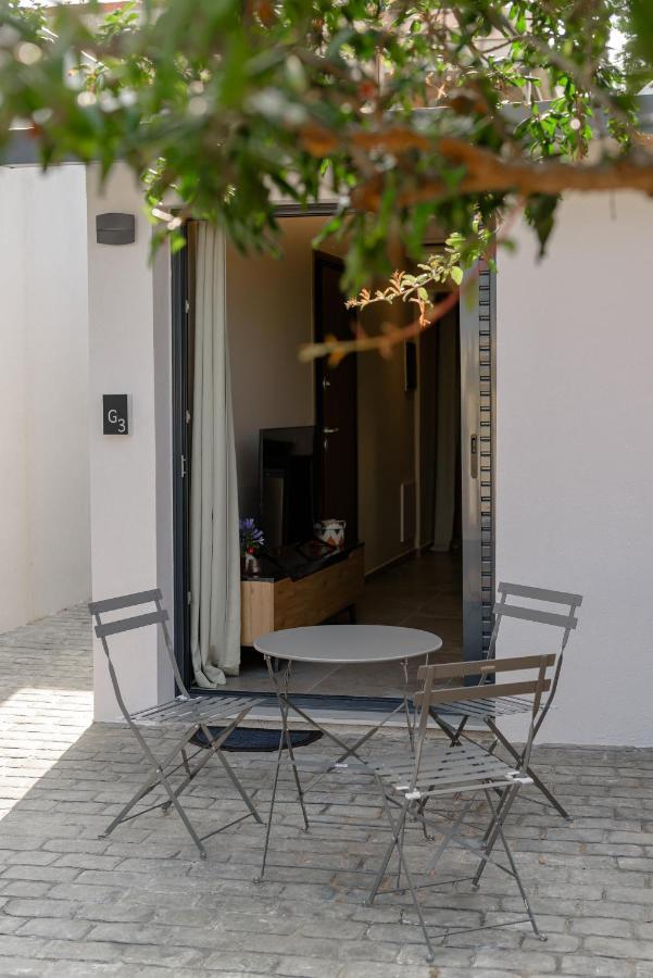 Galio Suites Airport By Airstay Spáta Exterior foto